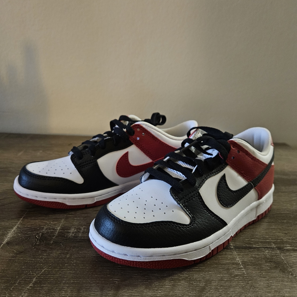 Nike Dunk Low Black/red/white Size 5Y, New With Box Missing Lid
